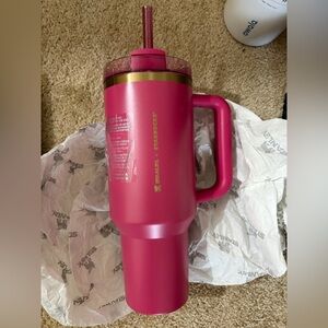 Stanley 40 oz Tumbler – Starbucks Special Edition Holiday Berry 🎄